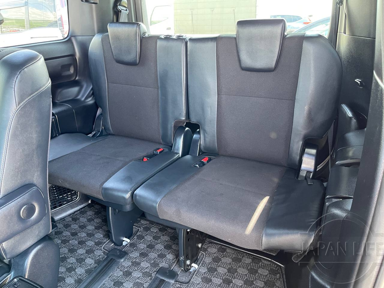 Фото Toyota Noah - Japan Life 