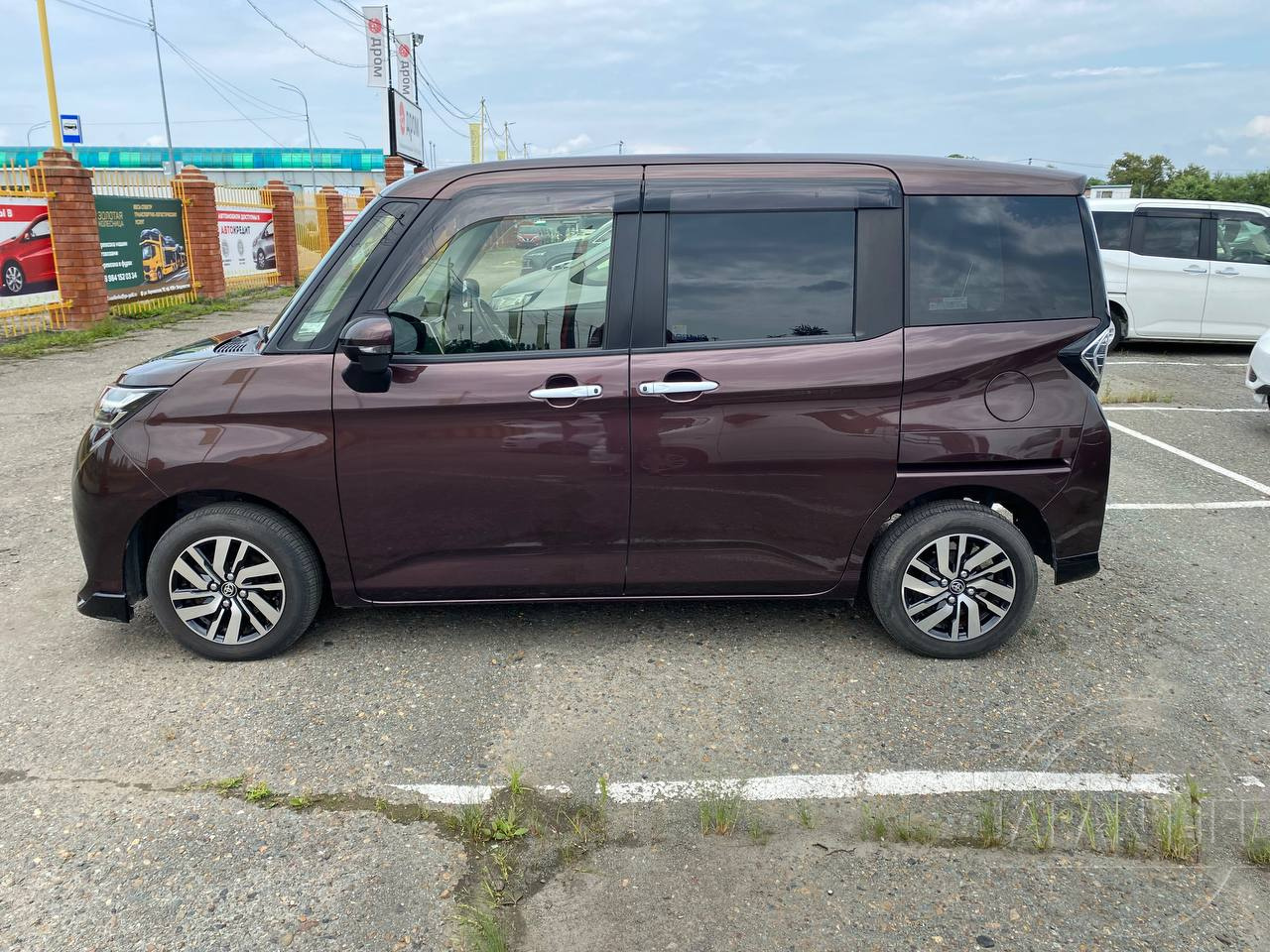 Фото Toyota Tank - Japan Life 