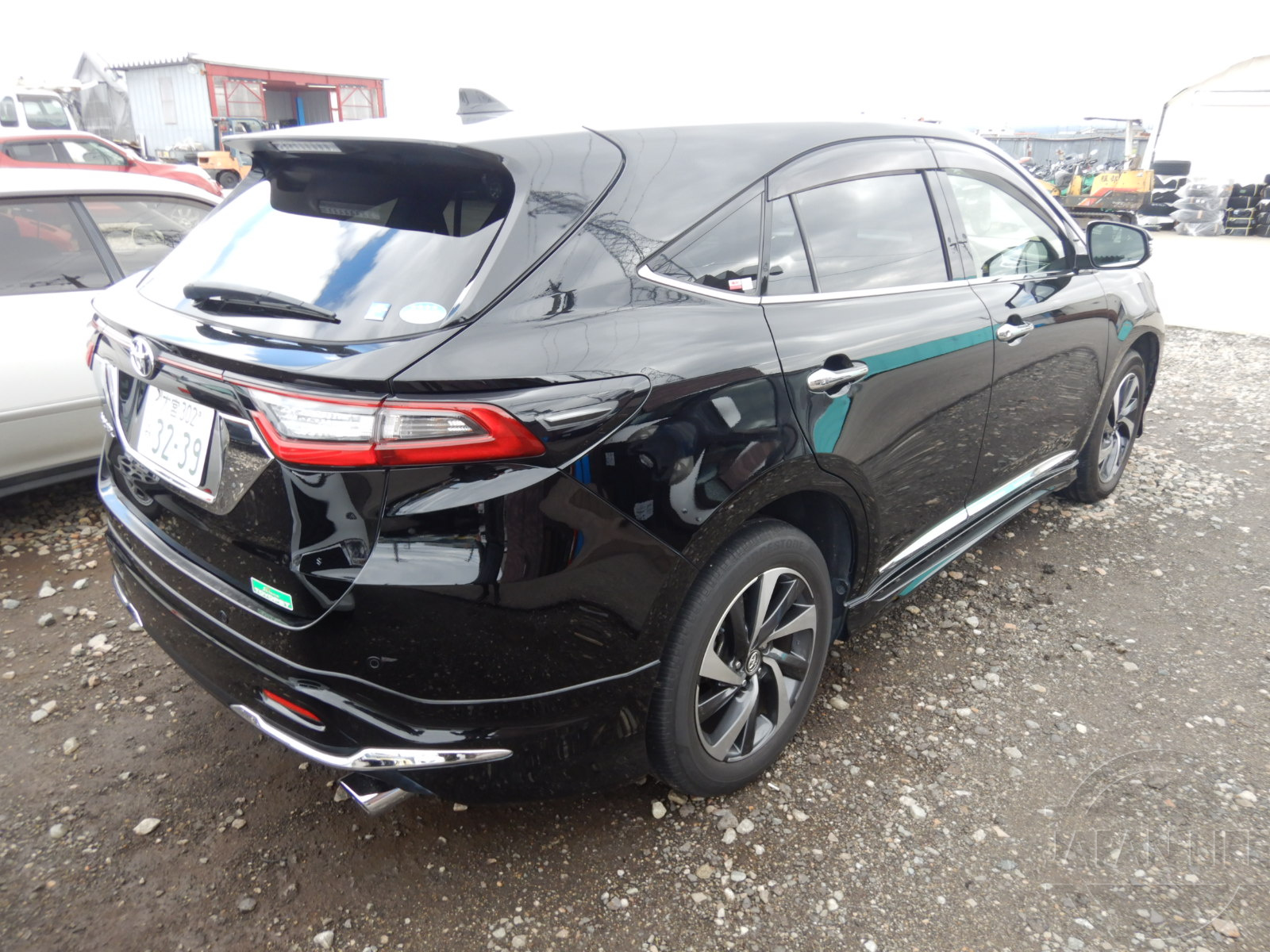 Фото Toyota Harrier Metal and Leather Package - Japan Life 