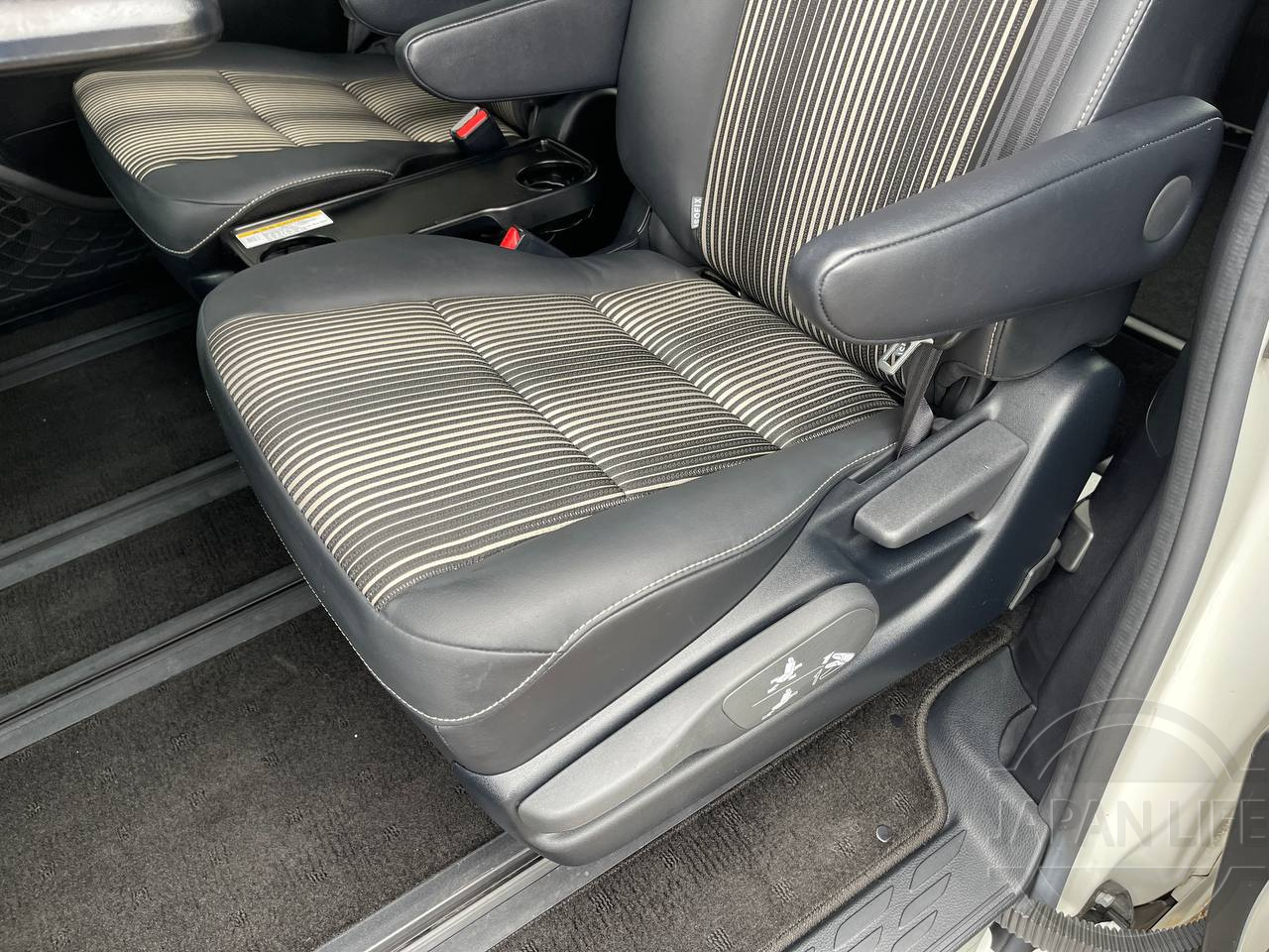 Фото Toyota Noah - Japan Life 