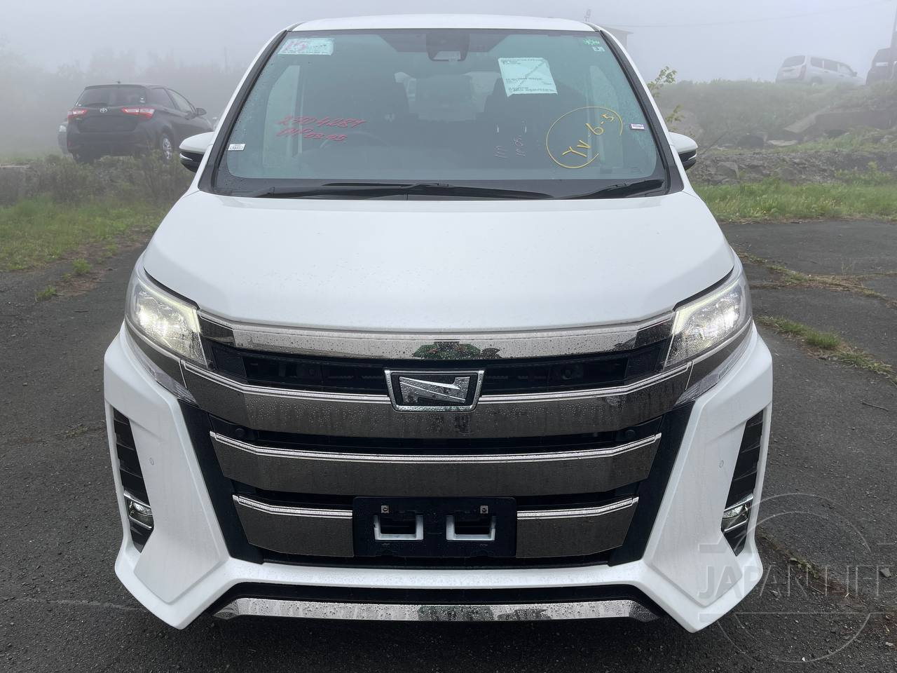 Фото Toyota Noah - Japan Life 