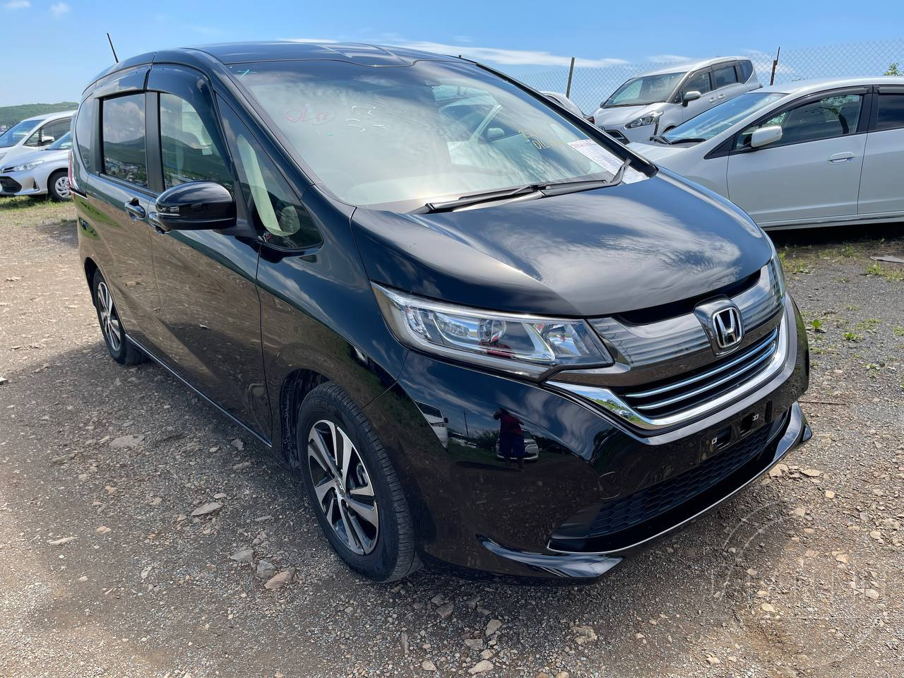 Фото Honda Freed - Japan Life 