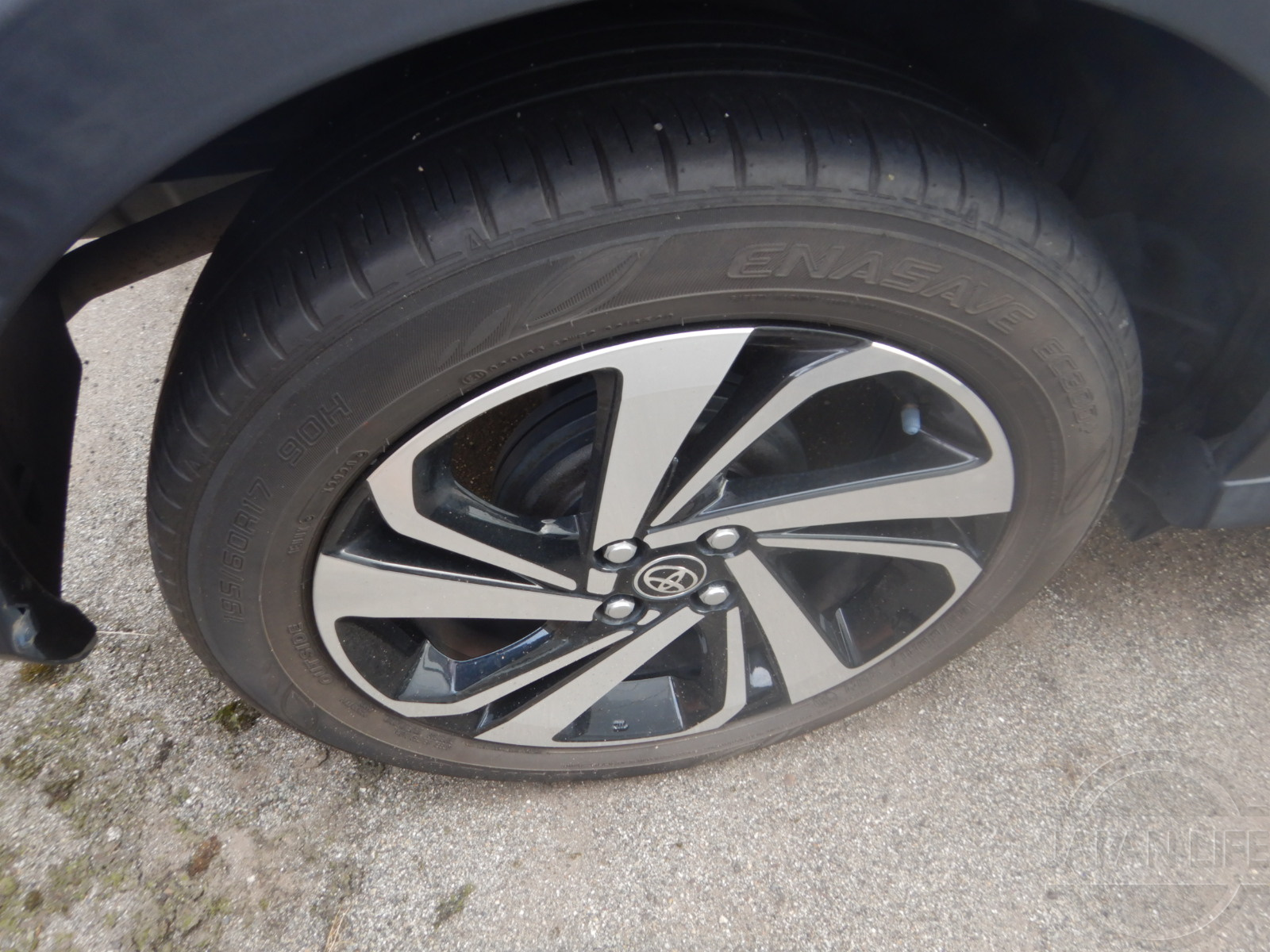 Фото Toyota Raize - Japan Life 