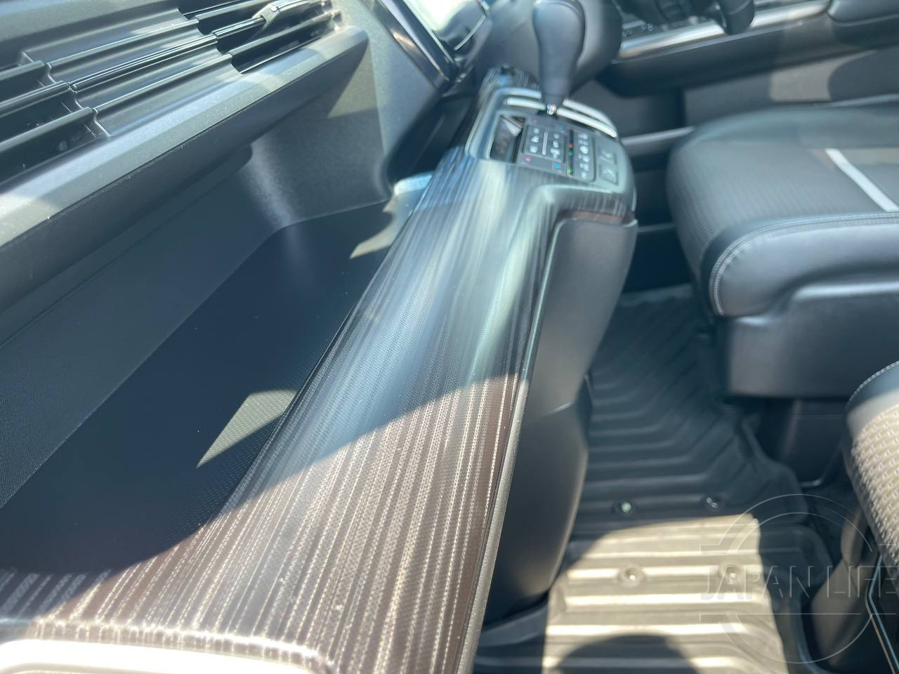 Фото Honda Stepwgn - Japan Life 