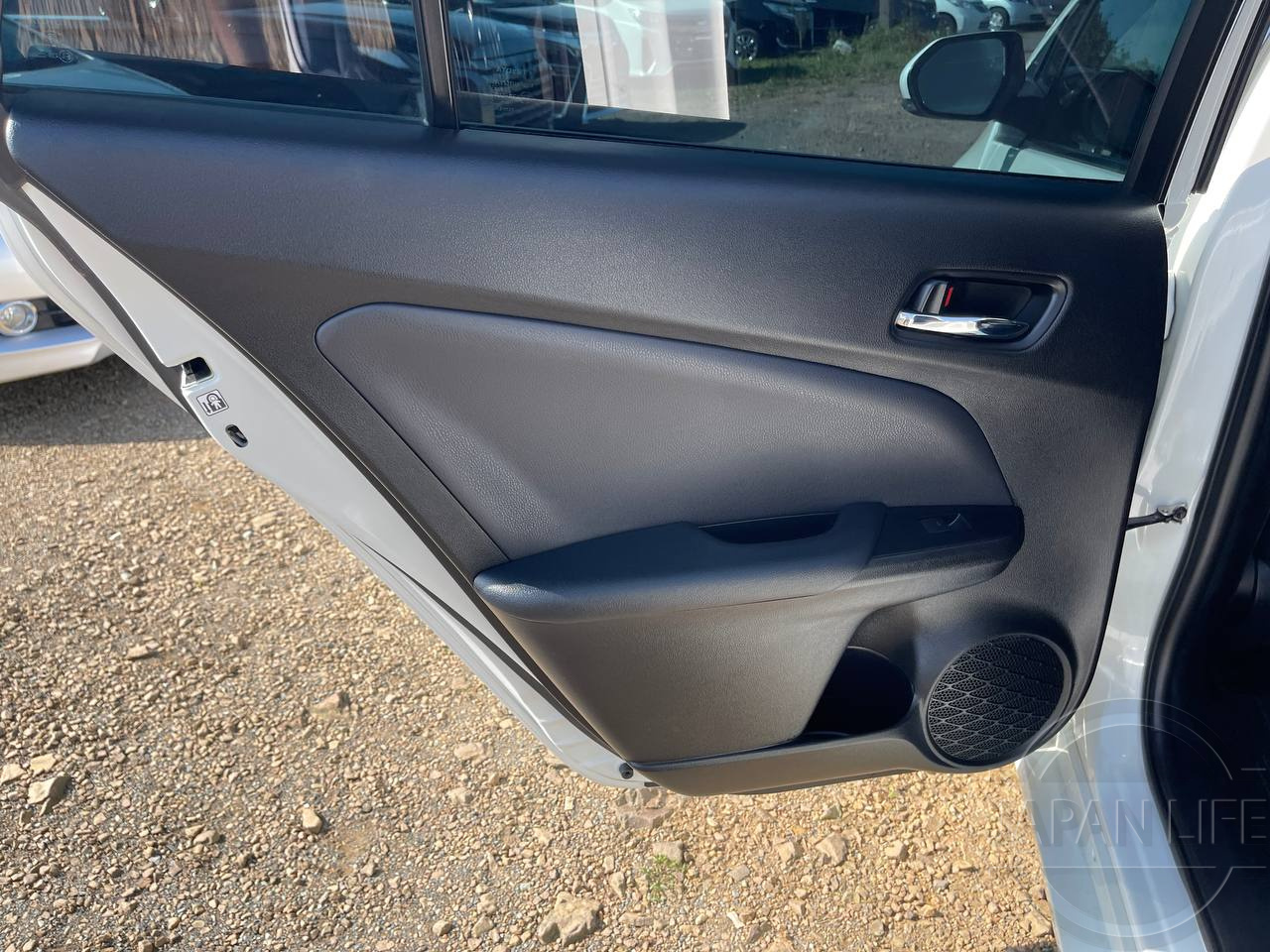 Фото Toyota Prius - Japan Life 