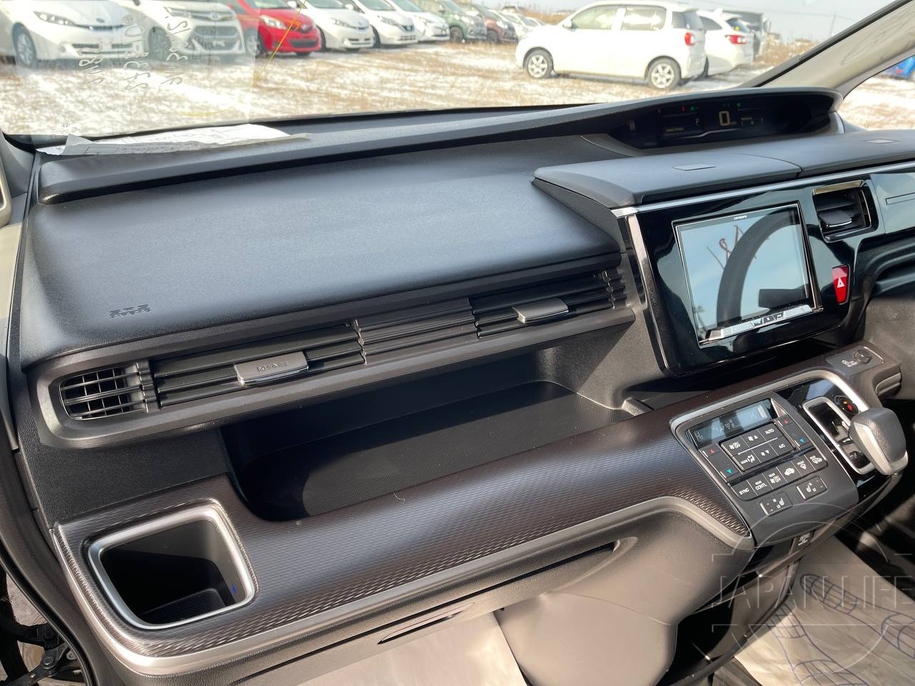 Фото Honda Stepwgn - Japan Life 