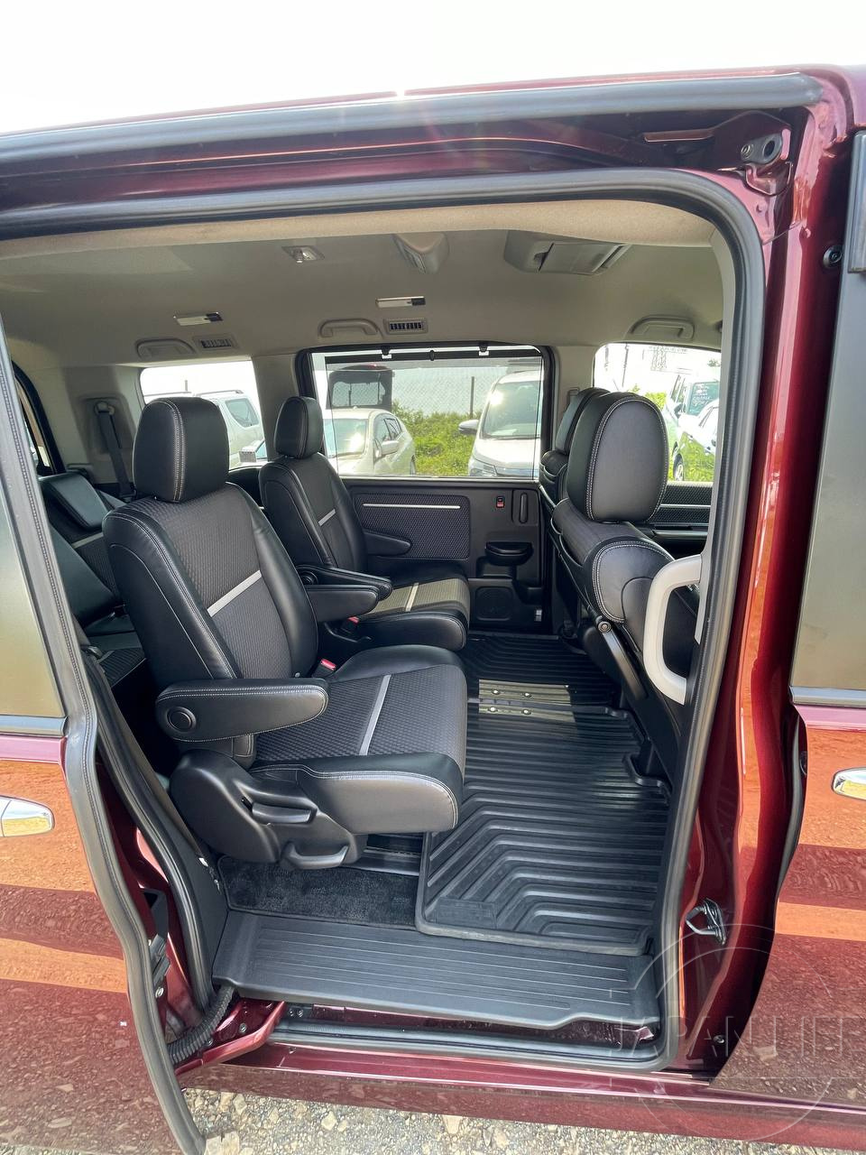 Фото Honda Stepwgn - Japan Life 