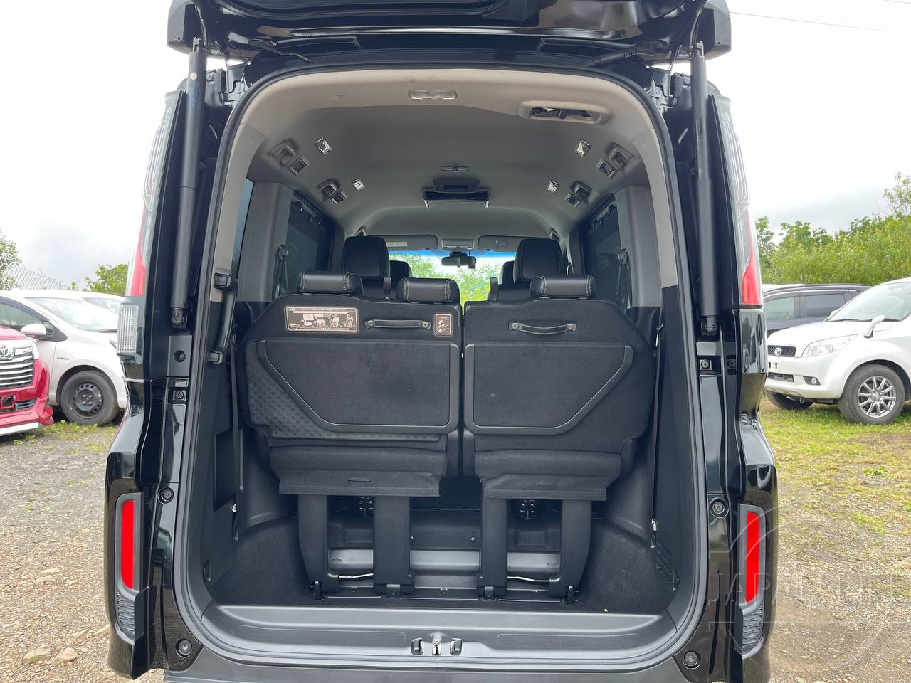 Фото Honda Stepwgn - Japan Life 