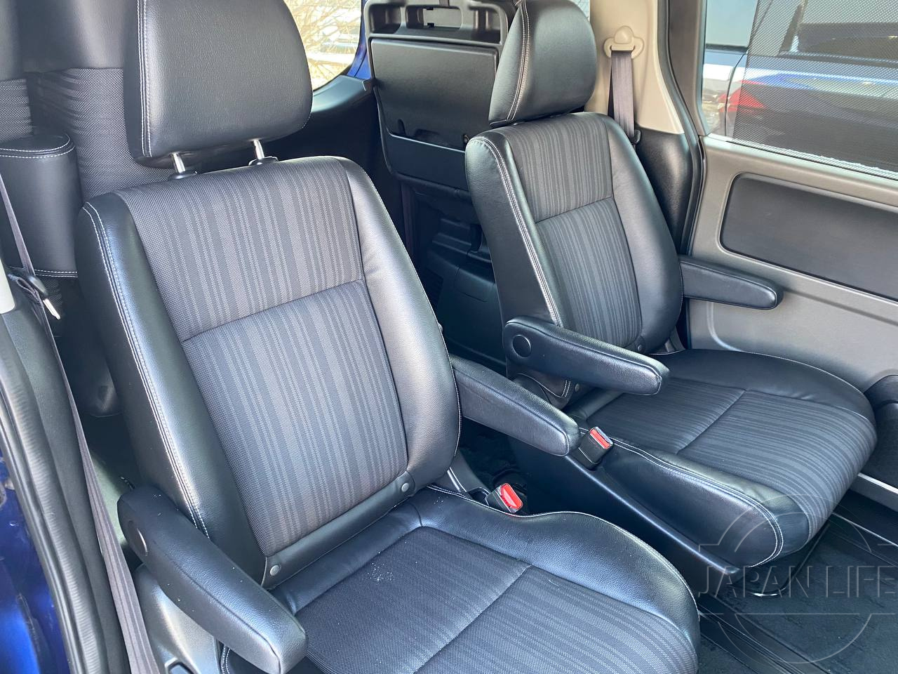 Фото Honda Freed - Japan Life 