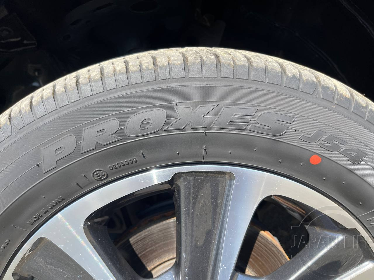 Фото Toyota Voxy - Japan Life 