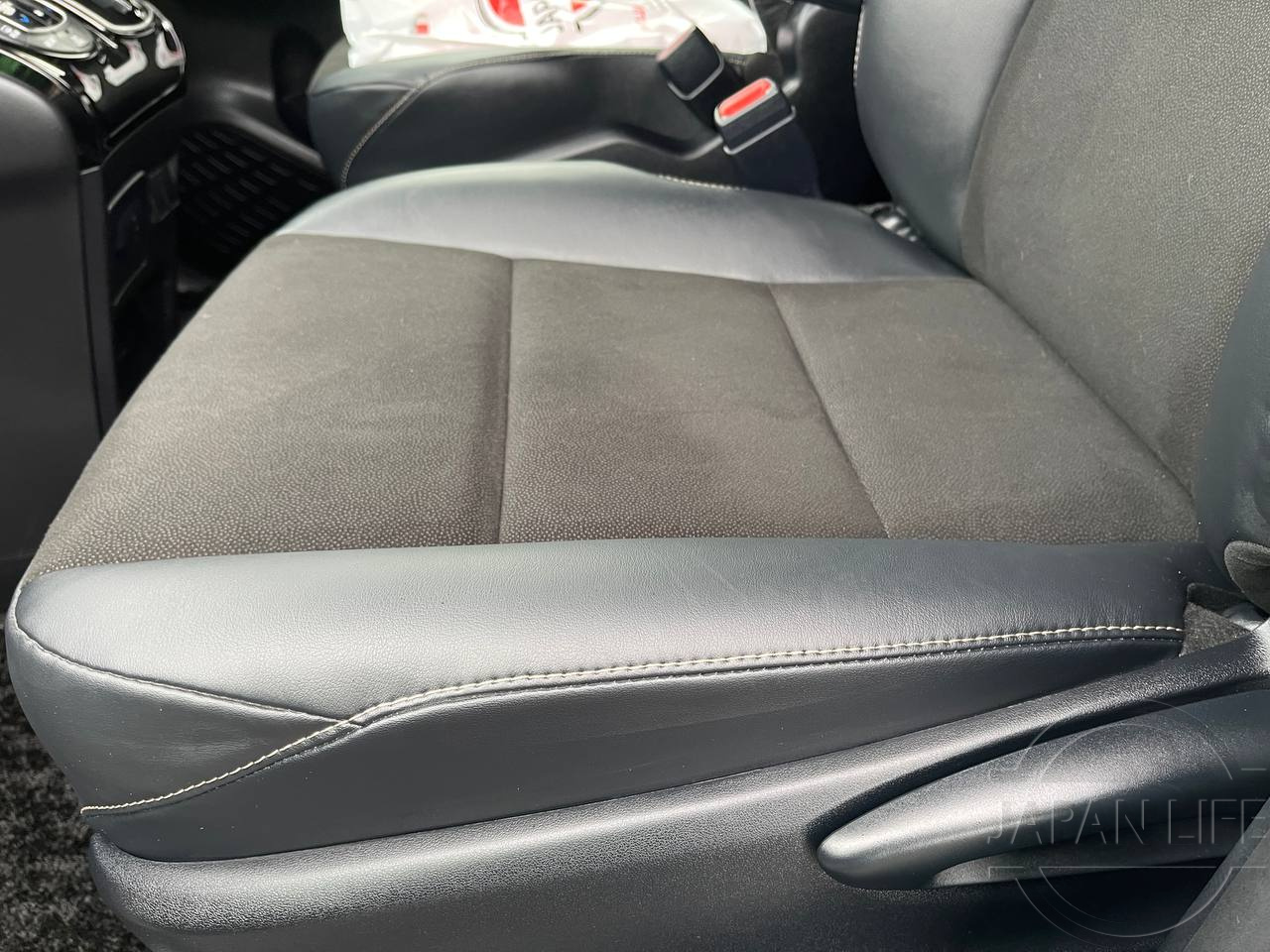 Фото Toyota Noah - Japan Life 