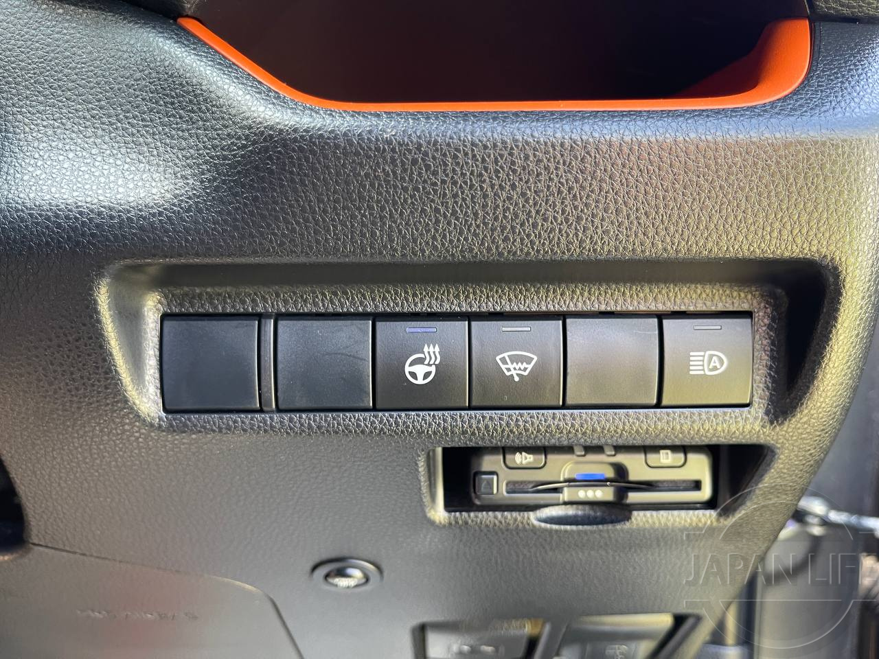 Фото Toyota RAV4 - Japan Life 