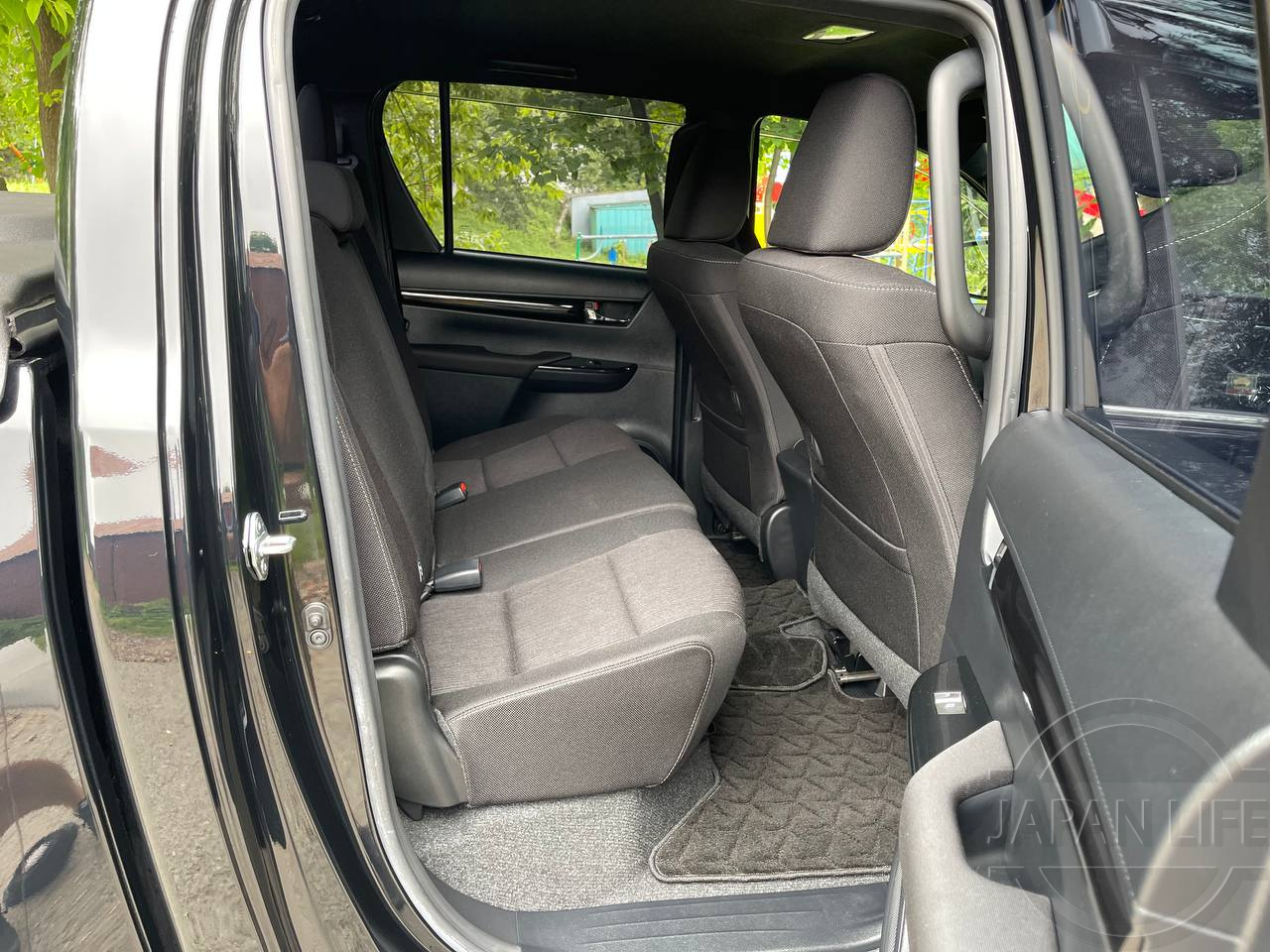 Фото Toyota Hilux - Japan Life 