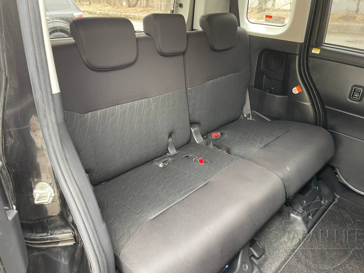 Фото Toyota Tank - Japan Life 