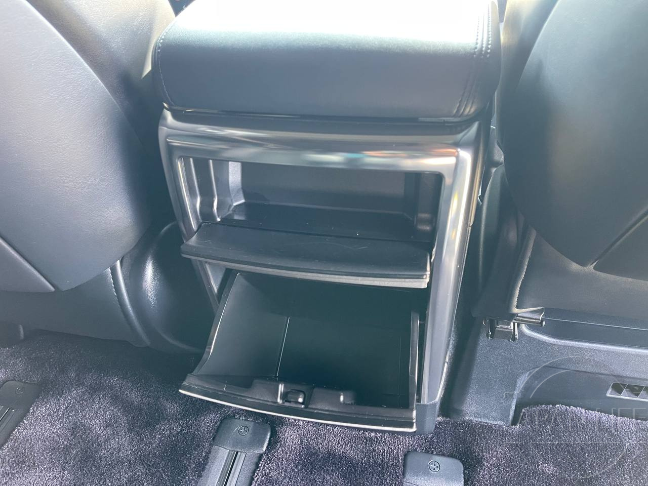 Фото Toyota Alphard - Japan Life 