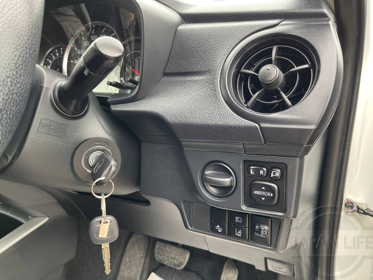 Фото Toyota Corolla Fielder - Japan Life 