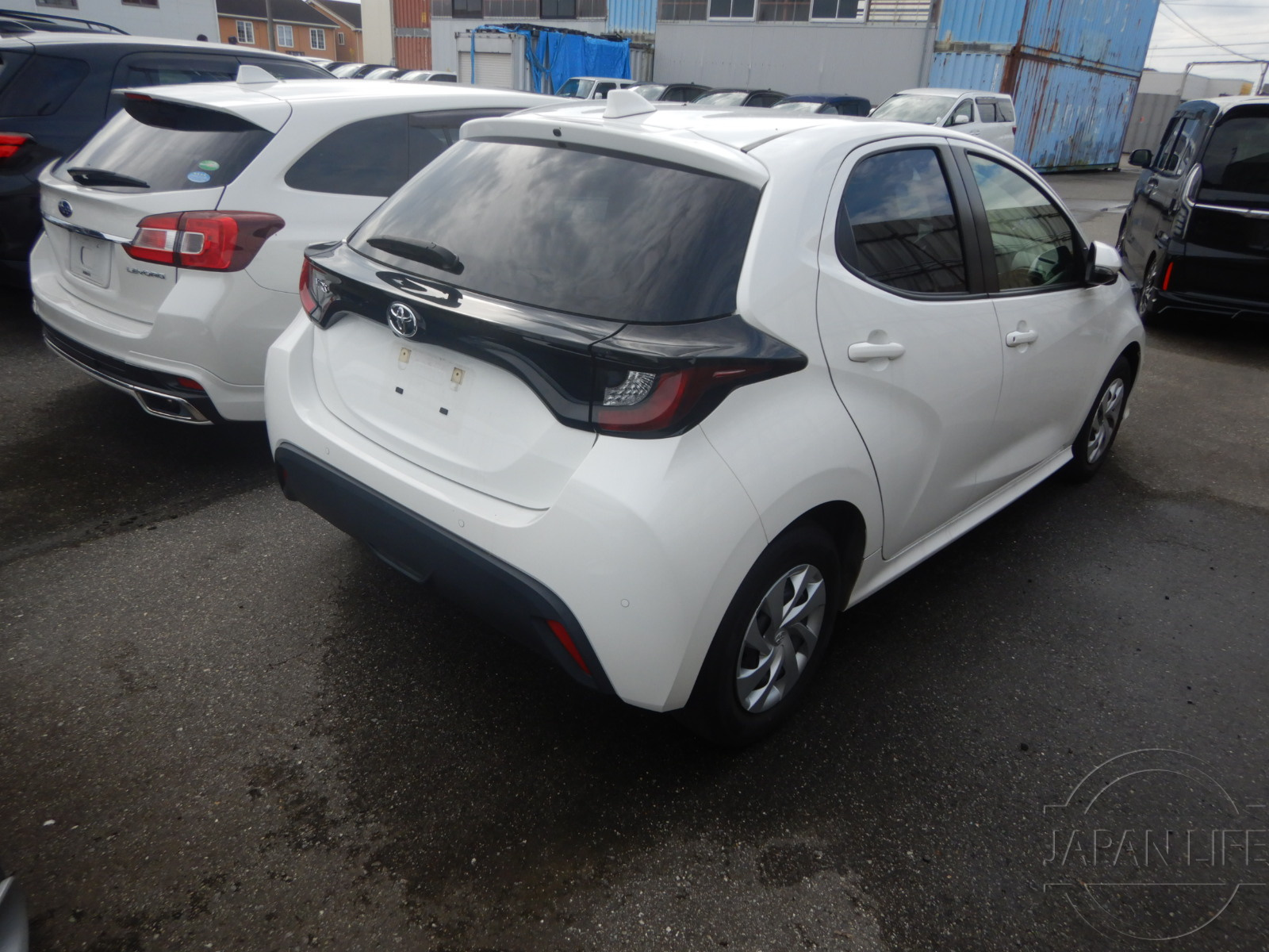 Фото Toyota Yaris - Japan Life 