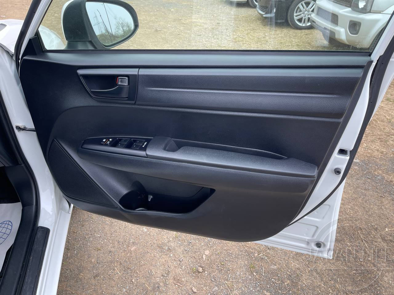 Фото Toyota Corolla Fielder - Japan Life 