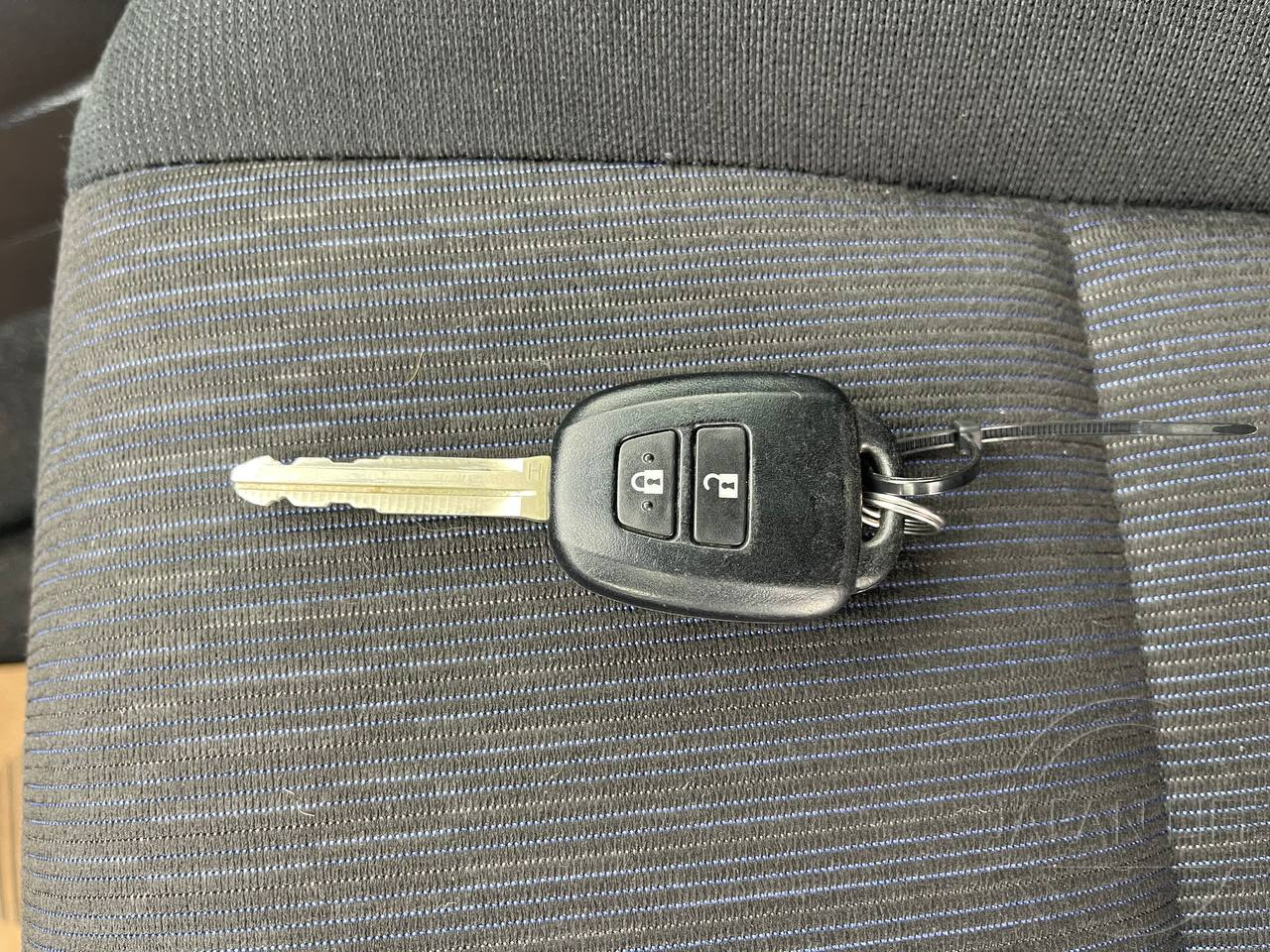 Фото Toyota Corolla Fielder - Japan Life 