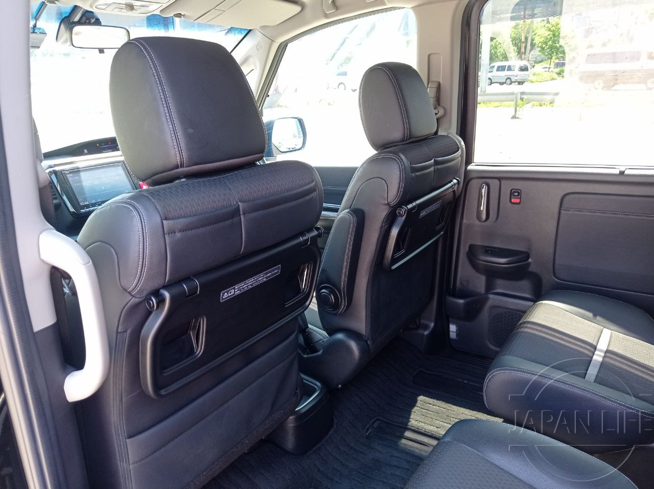 Фото Honda Stepwgn - Japan Life 