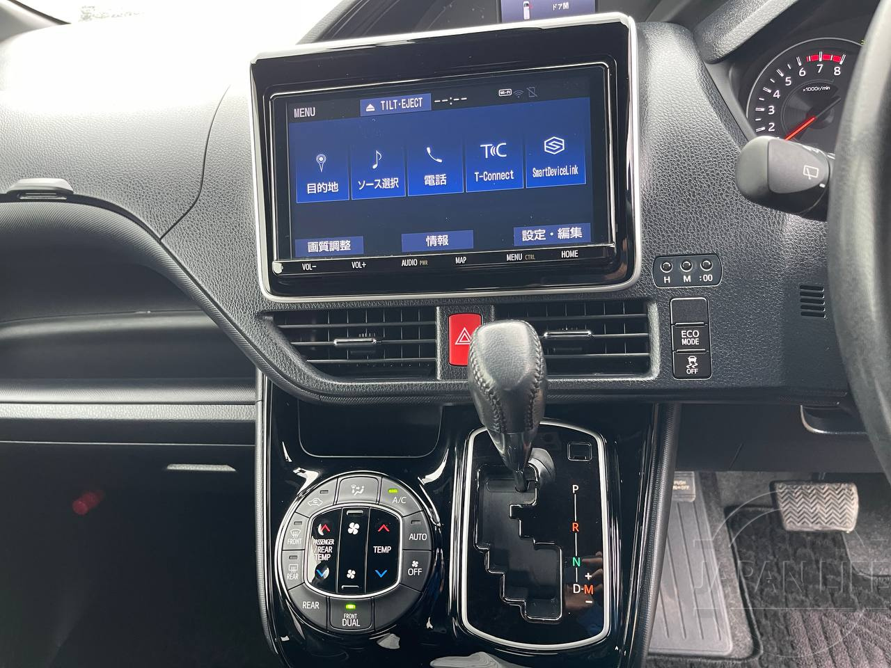 Фото Toyota Noah - Japan Life 