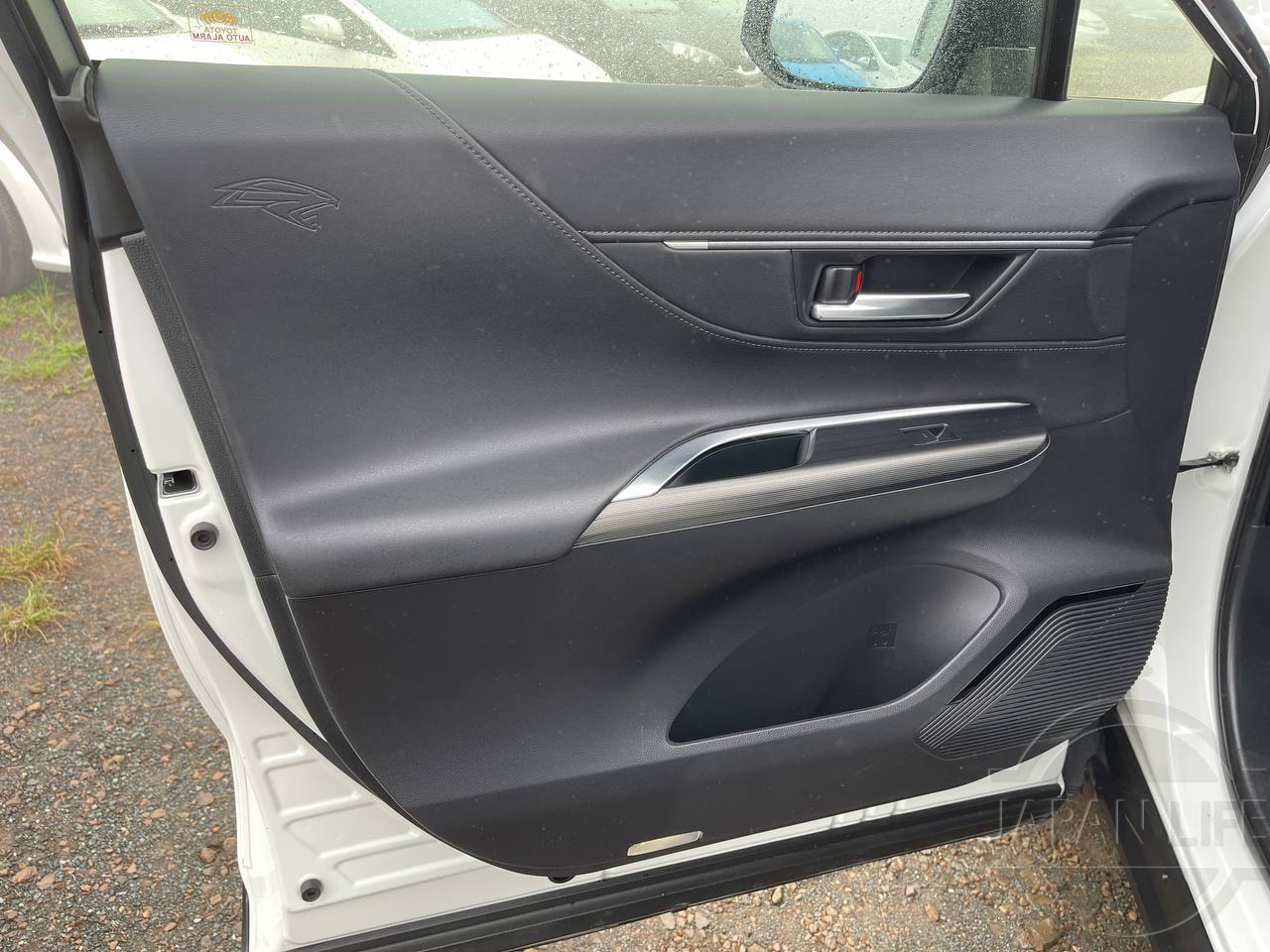 Фото Toyota Harrier - Japan Life 