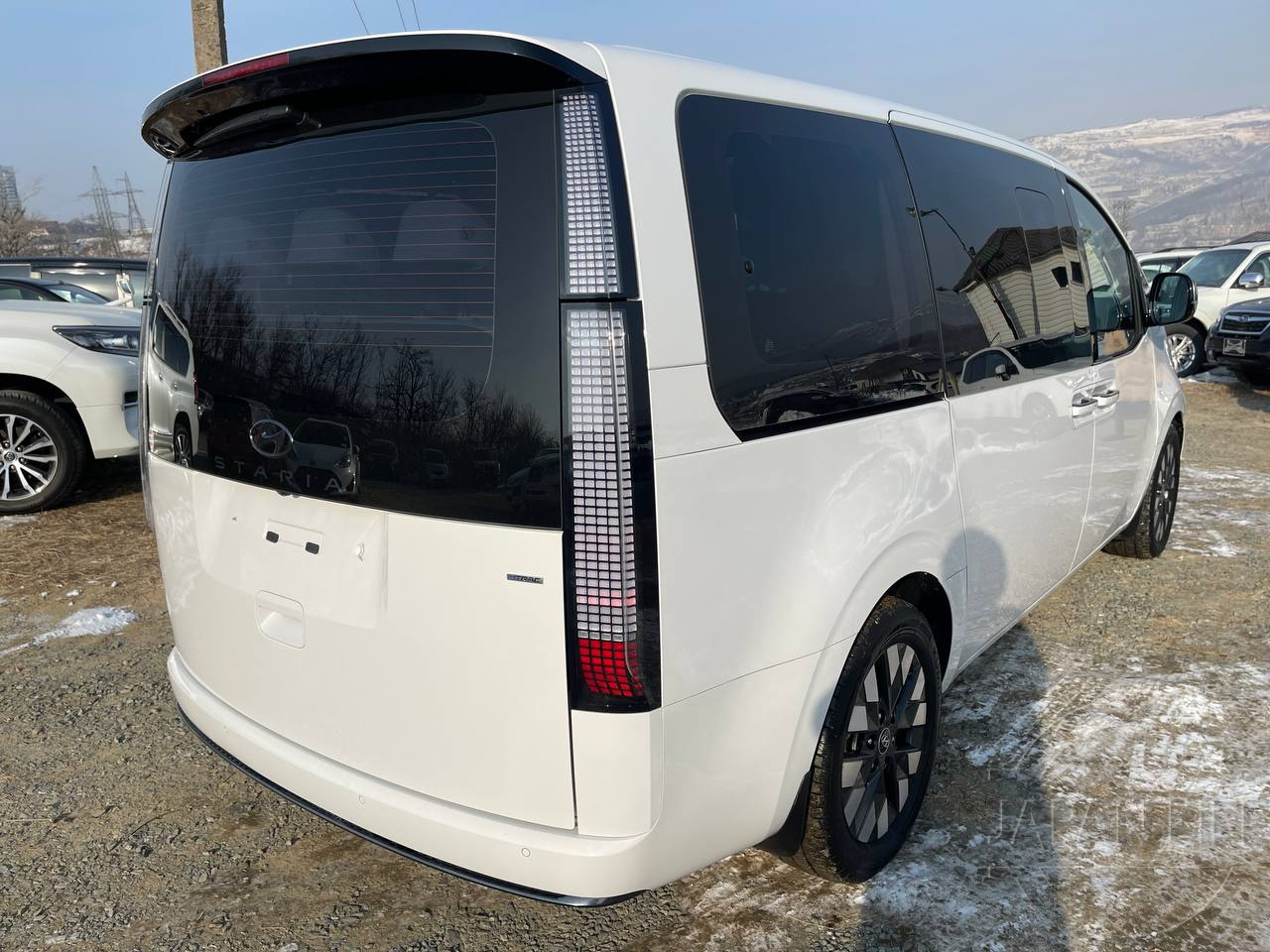Фото Hyundai Staria - Japan Life 