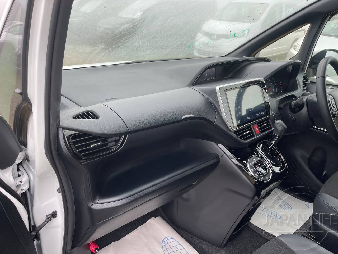 Фото Toyota Noah - Japan Life 