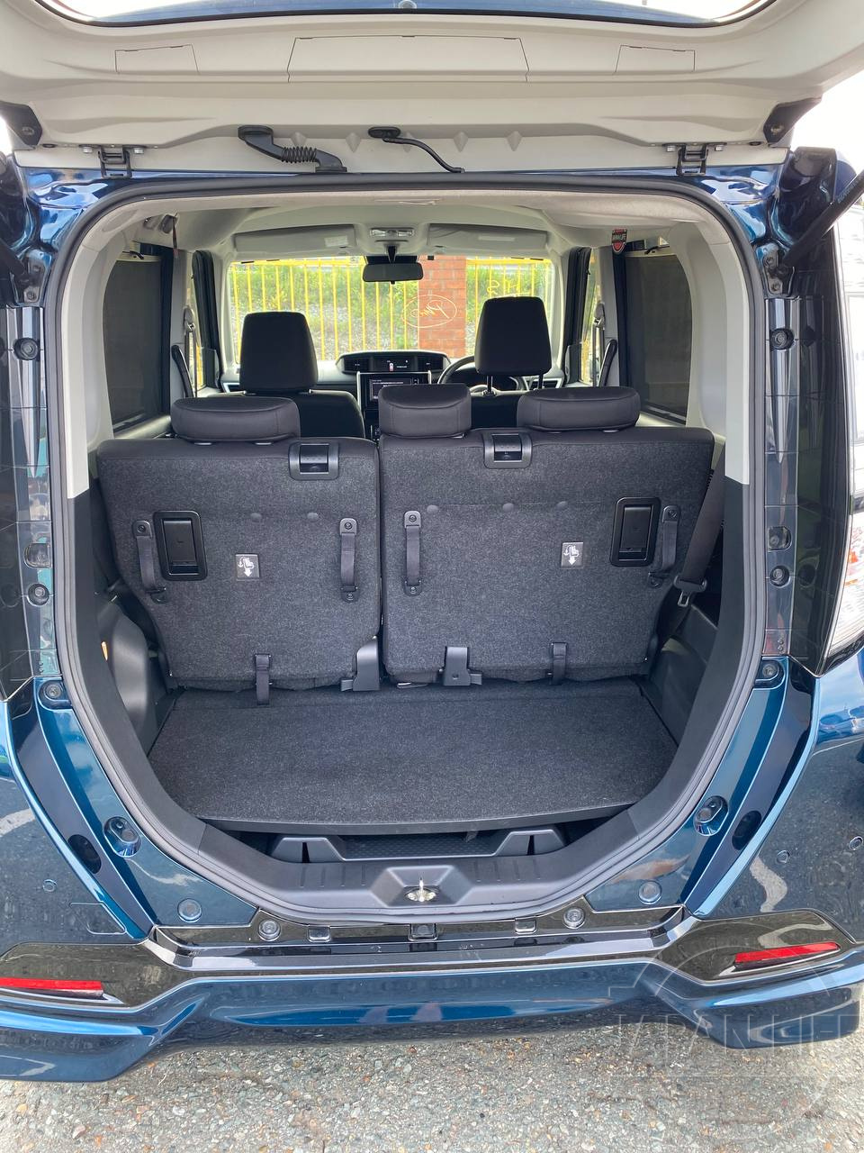 Фото Toyota Tank - Japan Life 