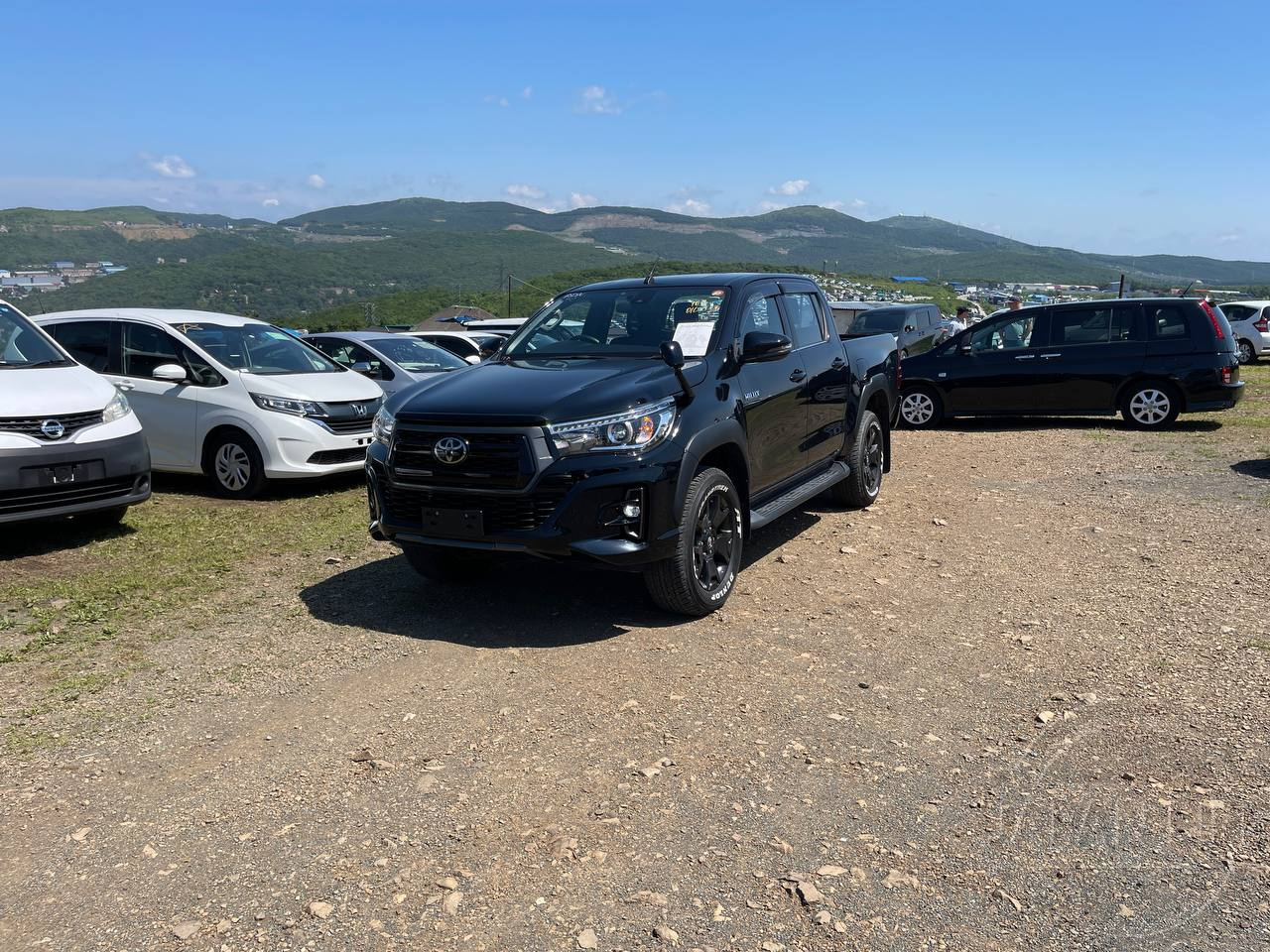 Фото Toyota Hilux - Japan Life 