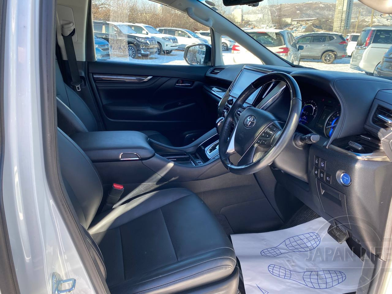 Фото Toyota Alphard - Japan Life 