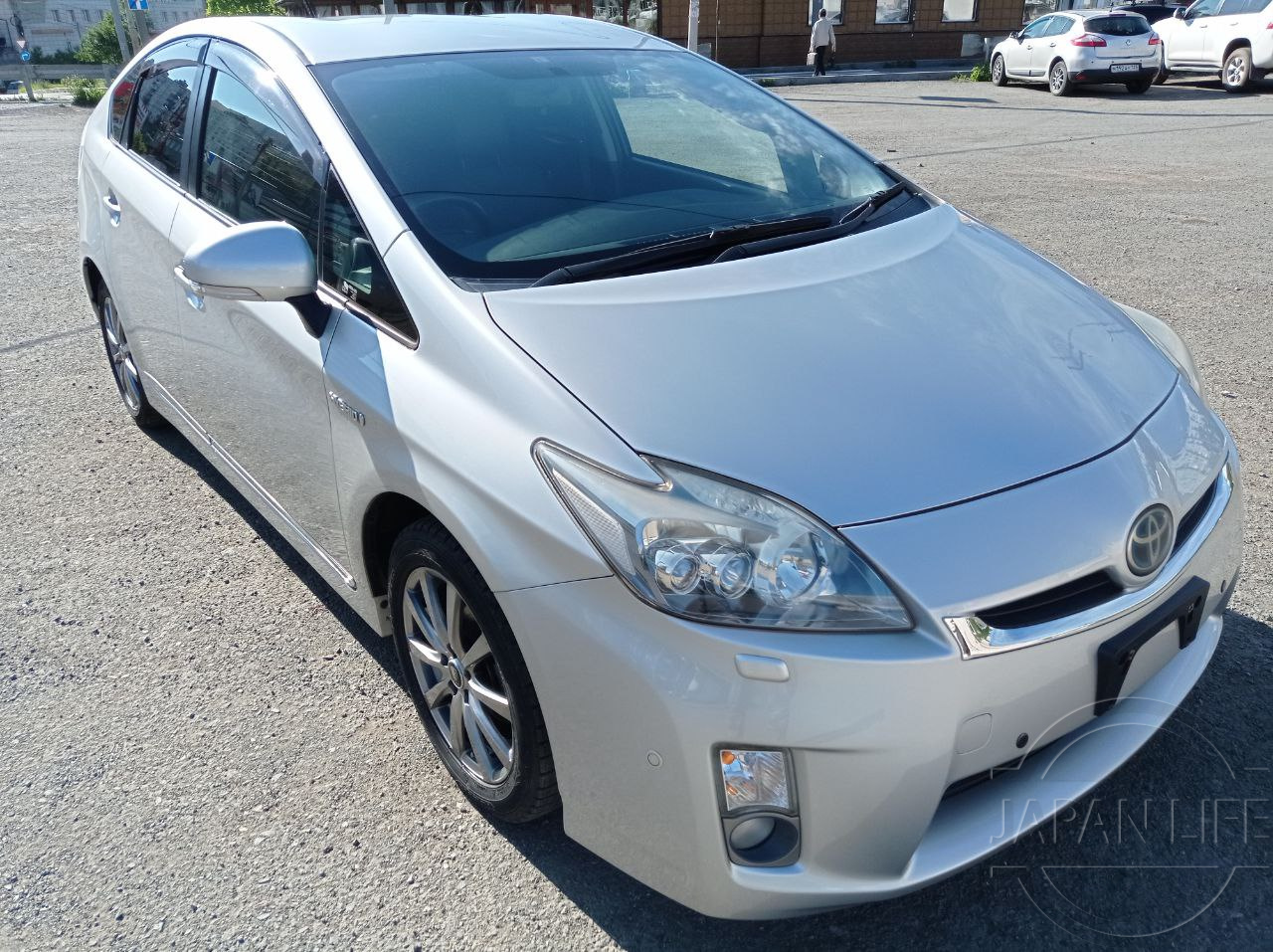 Фото Toyota Prius - Japan Life 